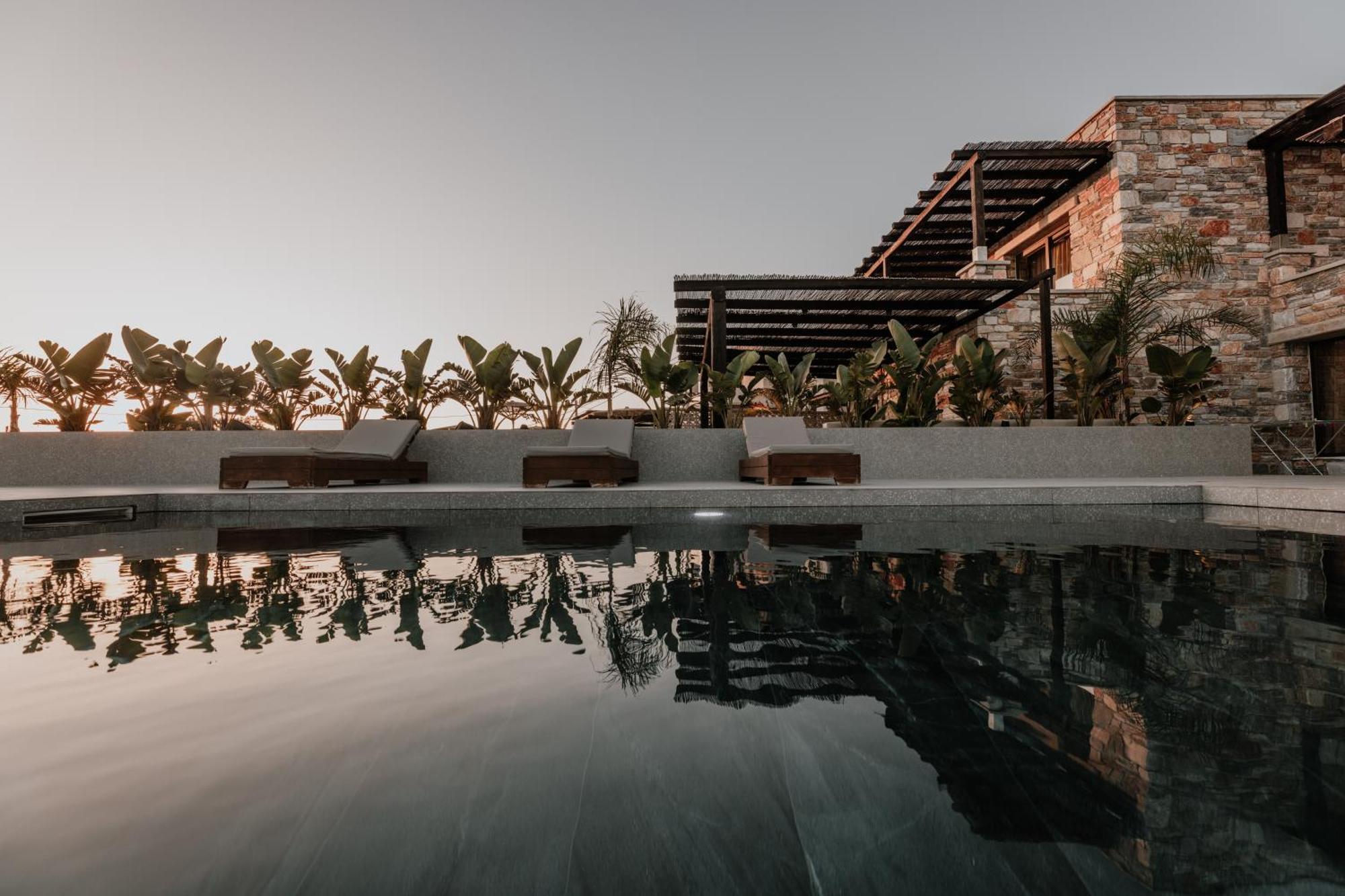 Onym Curated Villas Pláka المظهر الخارجي الصورة